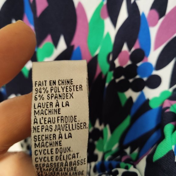 Nygard Collection. V-neck front top - Picture 5 of 7